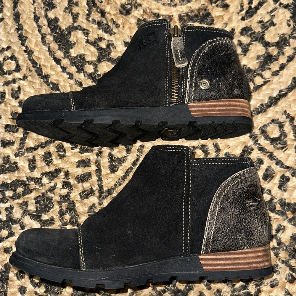 Sz 7⭐️Sorel Major Low Ankle Black, Distressed Charcoal Heel Waterproof Boot